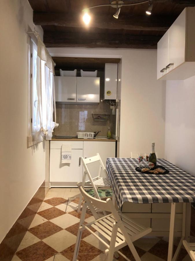 Salamon Guest House Velence Kültér fotó