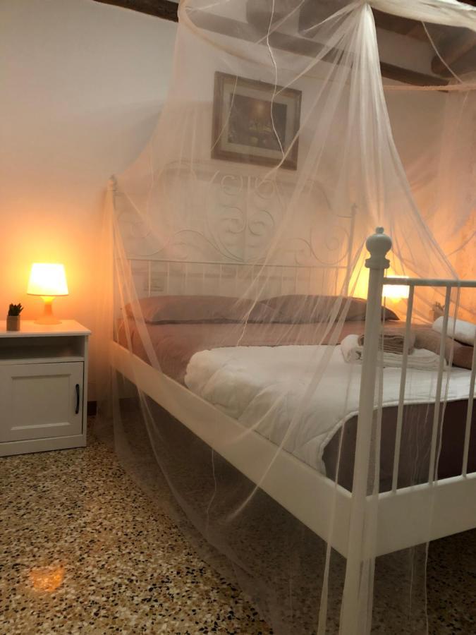 Salamon Guest House Velence Kültér fotó
