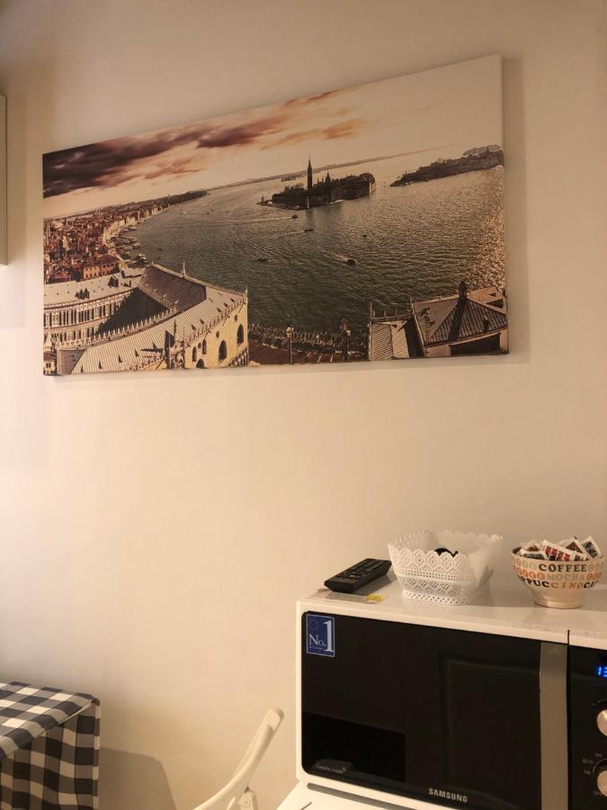 Salamon Guest House Velence Kültér fotó